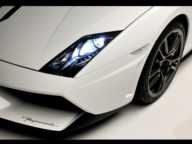 2011 Lamborghini Gallardo LP570-4 Performante Wallpapers