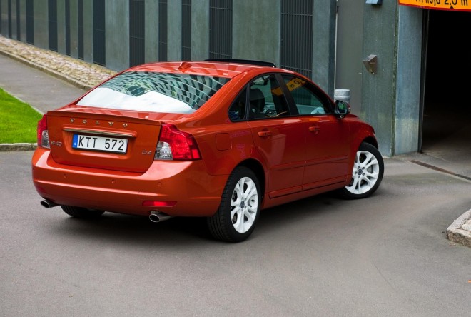 2011 Volvo S40 Wallpapers