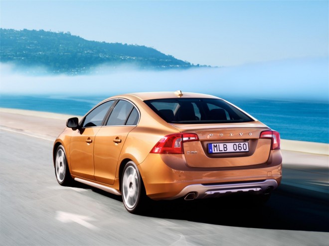 2011 Volvo S60 Wallpapers