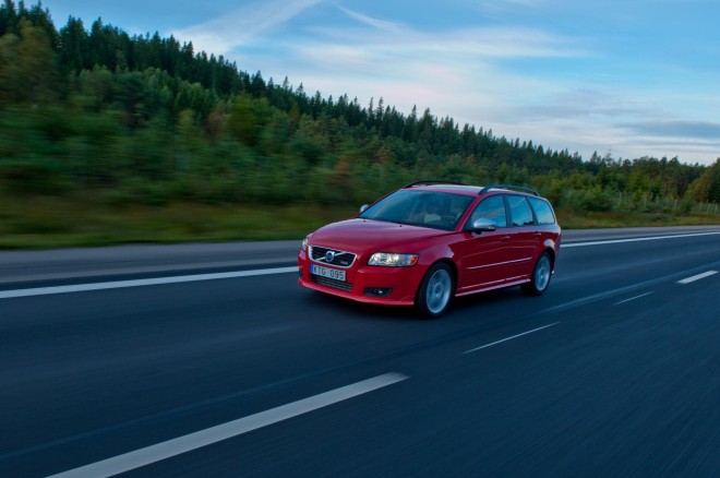 2011 Volvo V50 Wallpapers