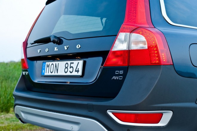 2011 Volvo XC70 Wallpapers