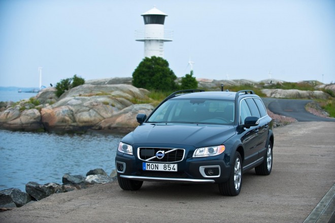 2011 Volvo XC70 Wallpapers