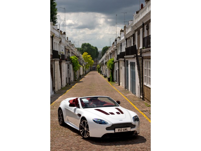 2012 Aston Martin V12 Vantage Roadster Wallpapers