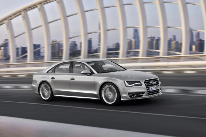 2012 Audi S8 Wallpapers