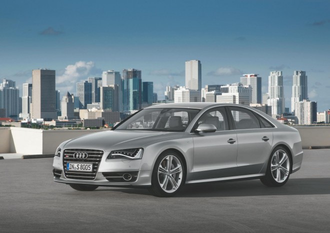 2012 Audi S8 Wallpapers