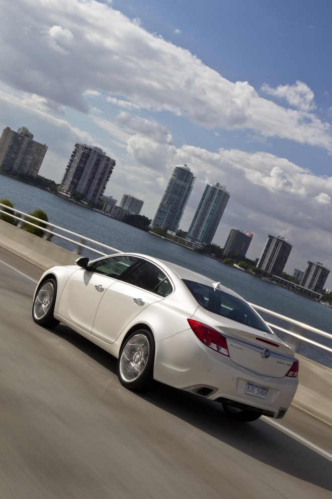 2012 Buick Regal GS Wallpapers
