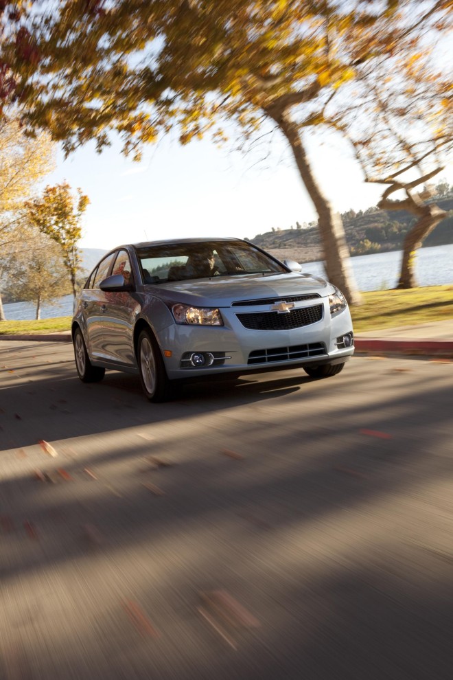 2012 Chevrolet Cruze Wallpapers