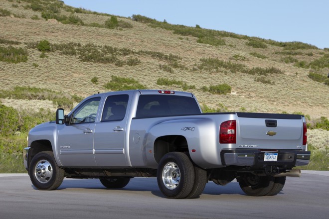 2012 Chevrolet Silverado HD Wallpapers