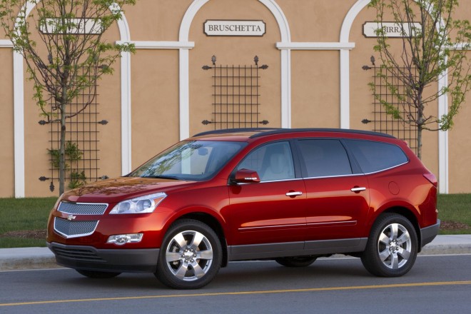 2012 Chevrolet Traverse Wallpapers