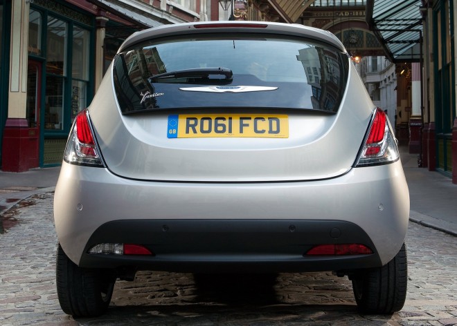 2012 Chrysler Ypsilon Wallpapers