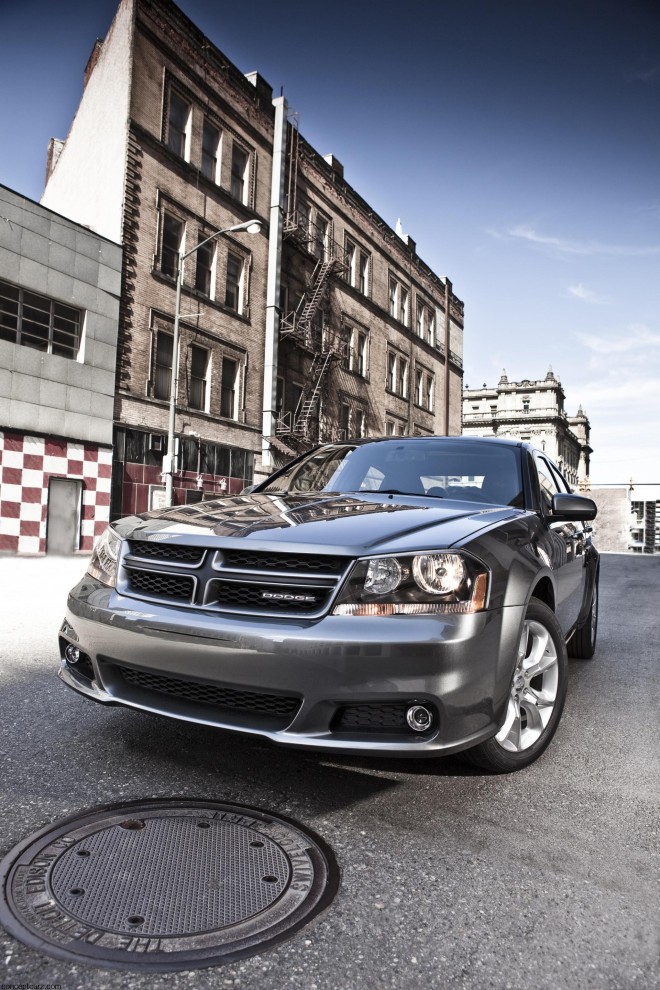 2012 Dodge Avenger R/T Wallpapers