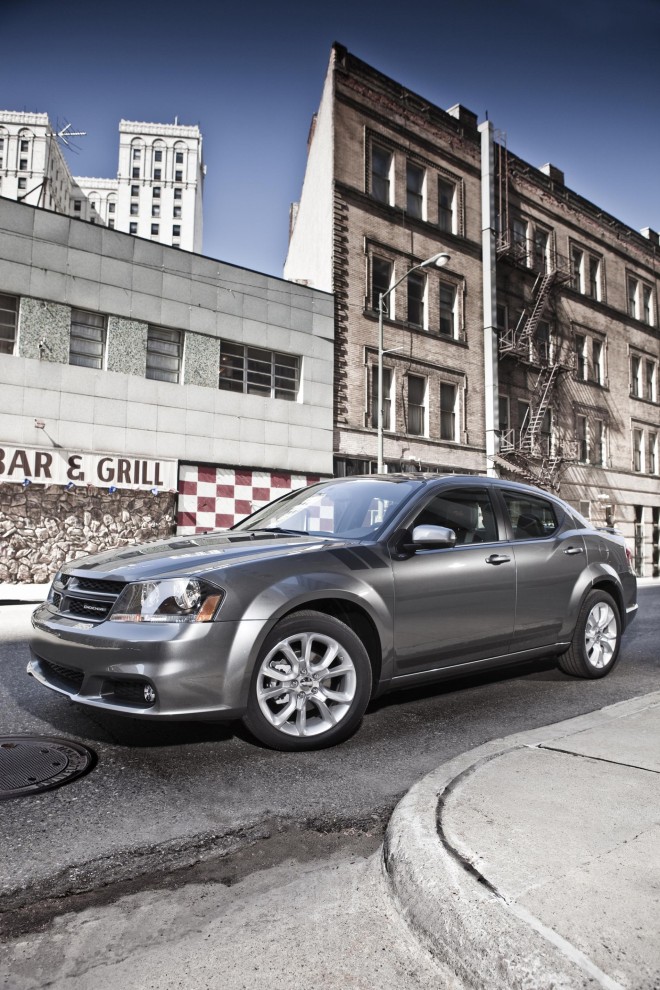 2012 Dodge Avenger Wallpapers