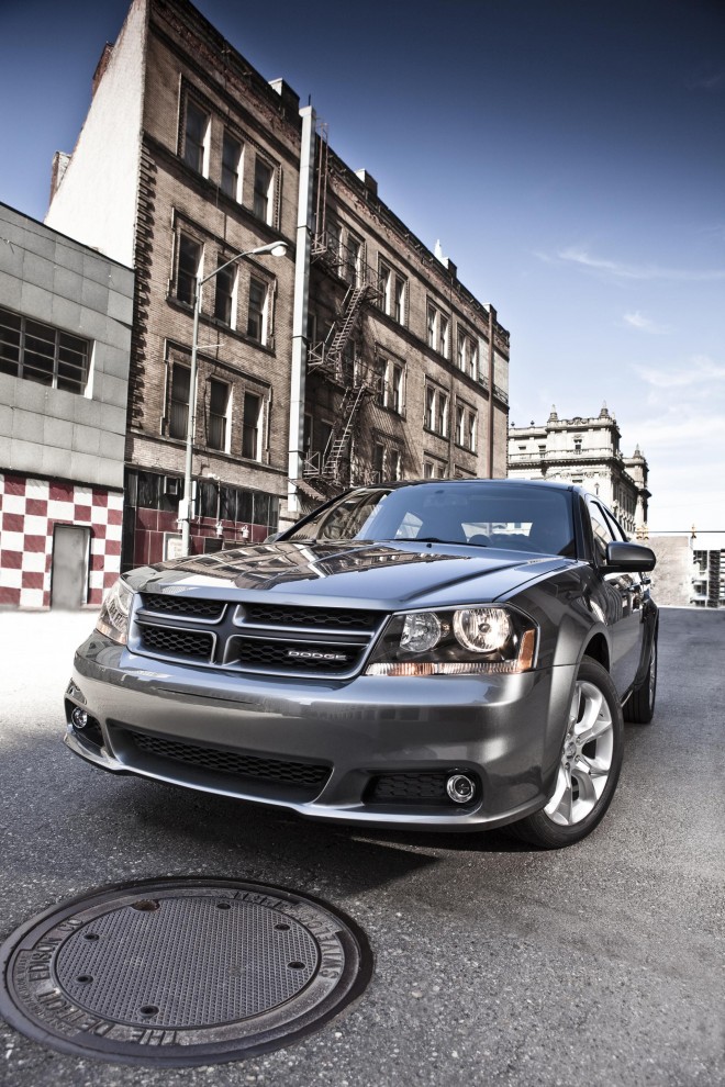 2012 Dodge Avenger Wallpapers