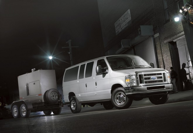 2012 Ford E-Series Wallpapers