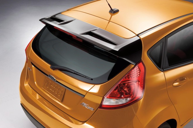 2012 Ford Fiesta Wallpapers