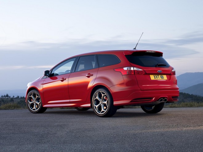 2012 Ford Focus ST Wagon Wallpapers