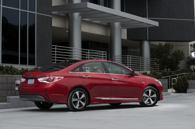 2012 Hyundai Sonata Hybrid Wallpapers