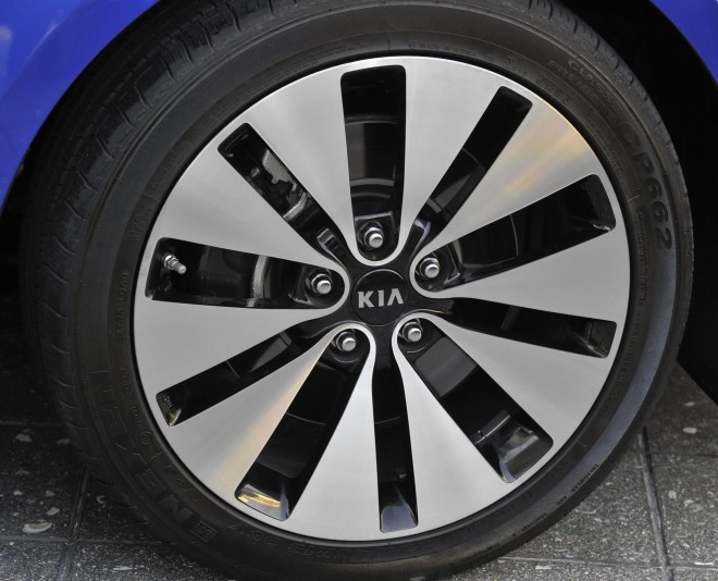 2012 Kia Optima Wallpapers