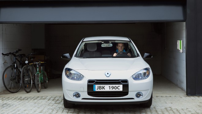 2012 Renault Fluence Z.E. Wallpapers