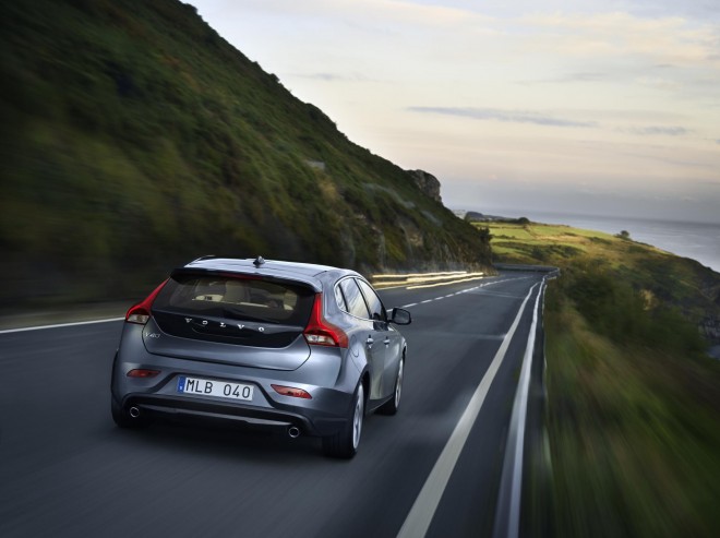 2012 Volvo V40 Wallpapers