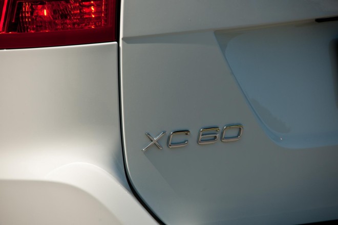 2012 Volvo XC60 Wallpapers