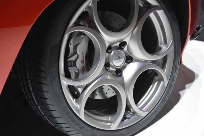 2013 Alfa Romeo Disco Volante Touring Wallpapers