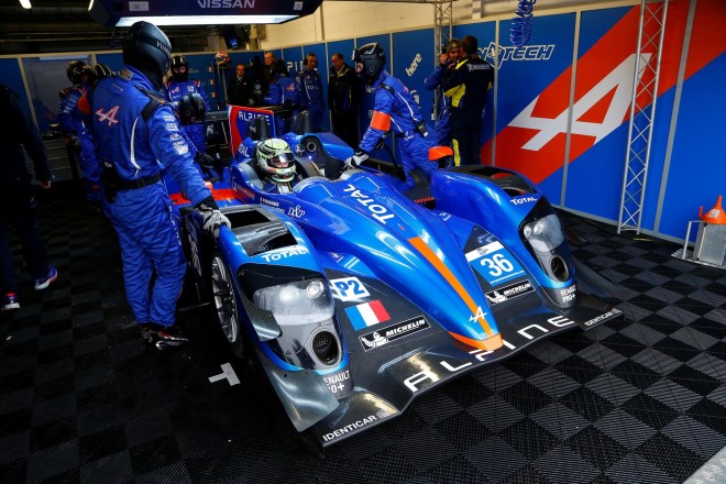 2013 Alpine A450 Wallpapers