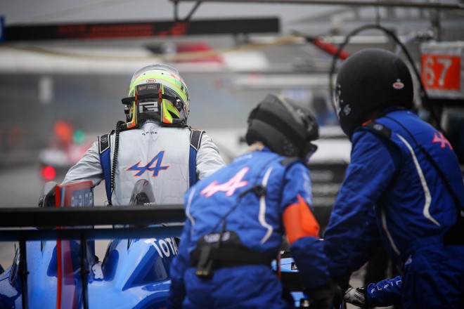 2013 Alpine A450 Wallpapers