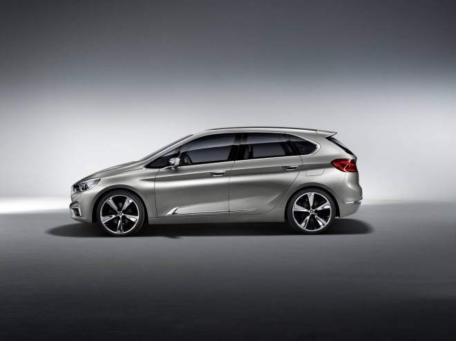 2013 BMW Concept Active Tourer Wallpapers