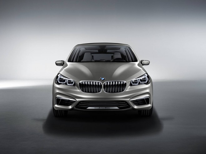2013 BMW Concept Active Tourer Wallpapers