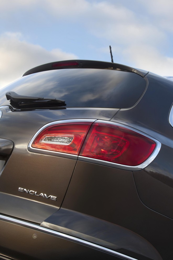 2013 Buick Enclave Wallpapers