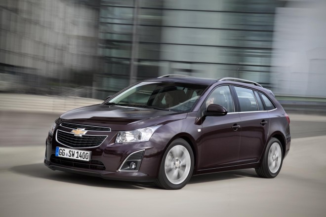 2013 Chevrolet Cruze Station Wagon Wallpapers