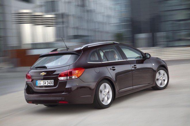 2013 Chevrolet Cruze Station Wagon Wallpapers