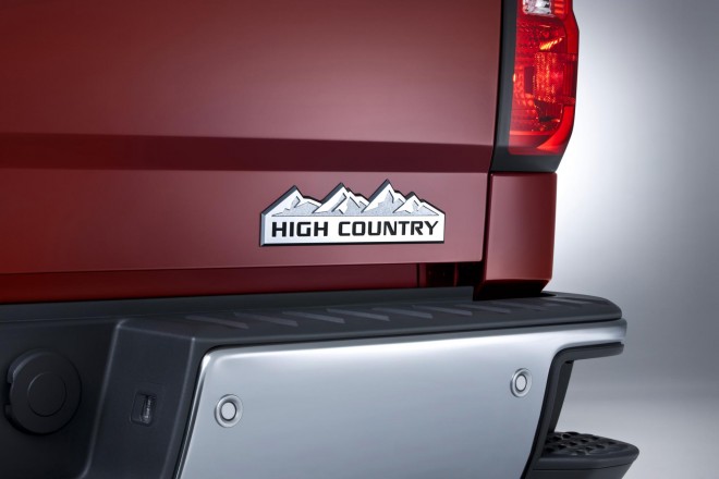 2013 Chevrolet Silverado High Country Wallpapers