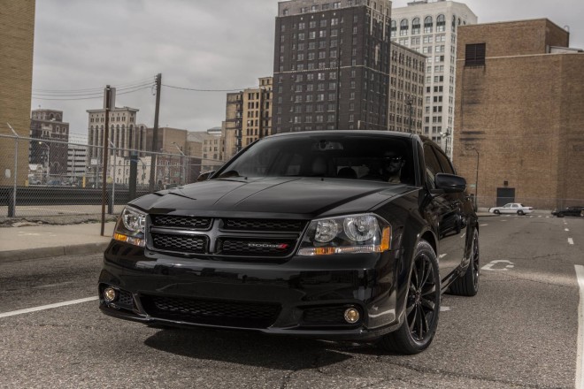 2013 Dodge Avenger Blacktop Wallpapers
