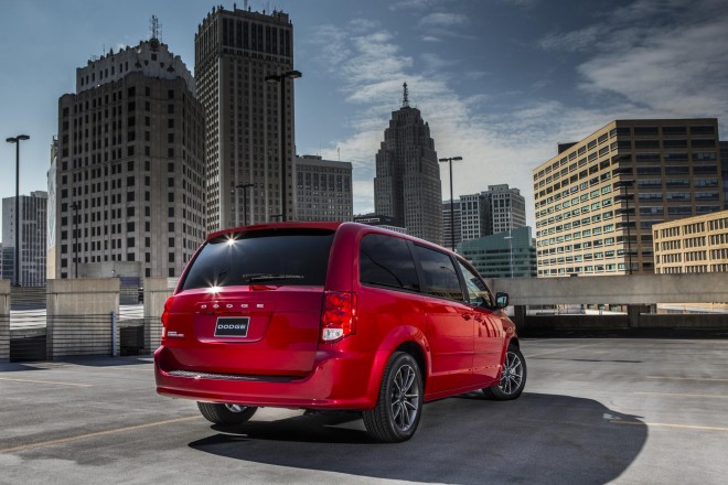 2013 Dodge Grand Caravan Blacktop Edition Wallpapers