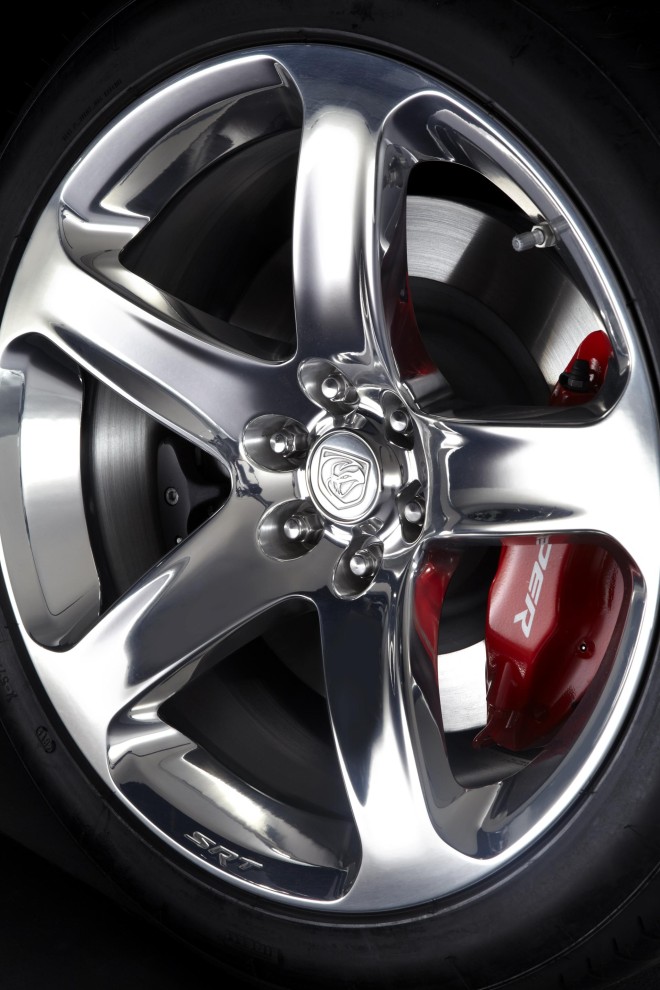 2013 Dodge Viper GTS Launch Edition Wallpapers