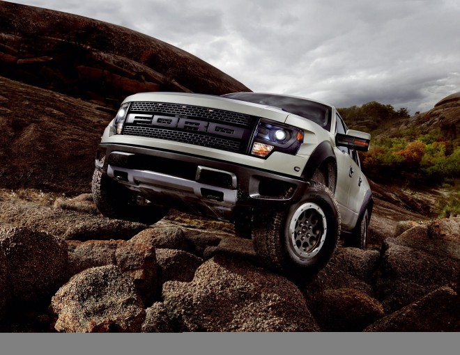 2013 Ford F-150 SVT Raptor Wallpapers