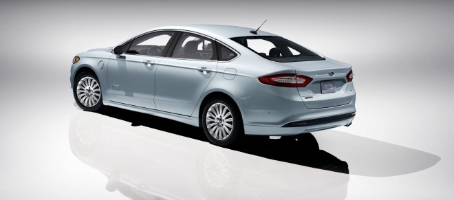 2013 Ford Fusion Energi Wallpapers