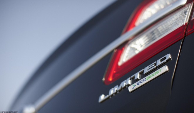 2013 Ford Taurus Wallpapers