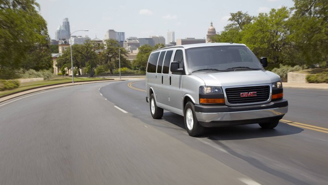 2013 GMC Savana Wallpapers