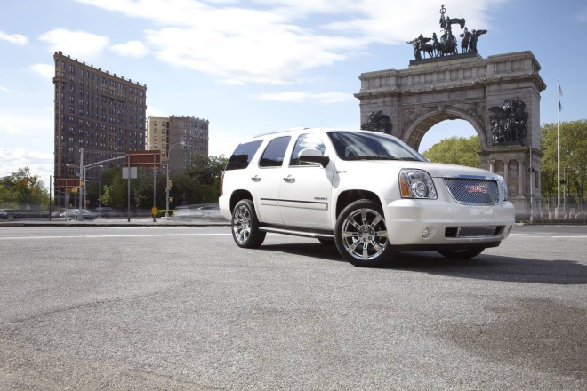2013 GMC Yukon Wallpapers
