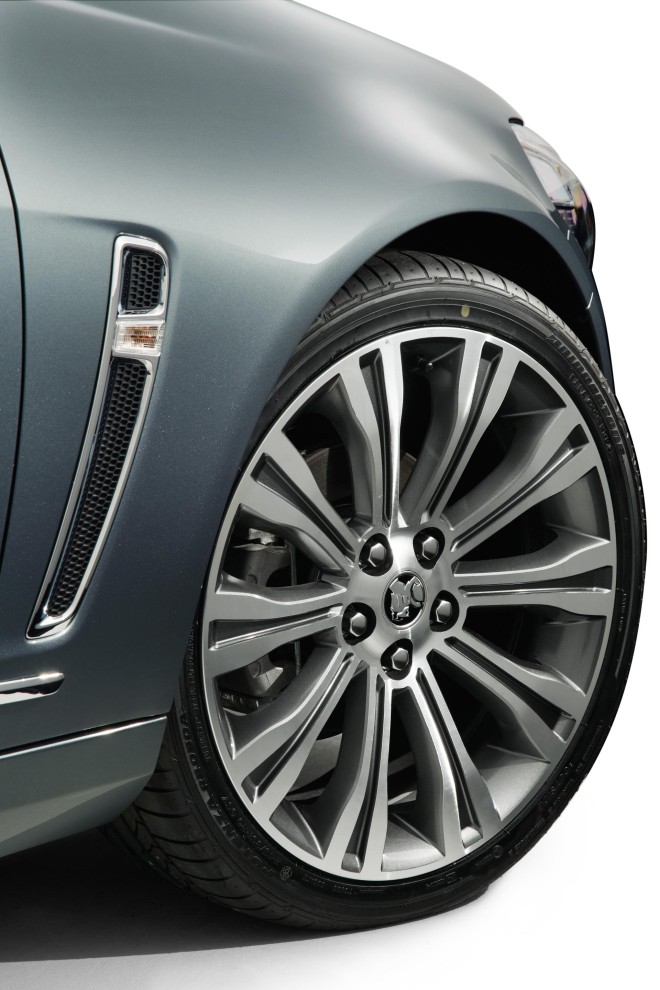 2013 Holden VF Commodore Calais V Concept Wallpapers