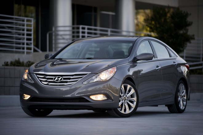 2013 Hyundai Sonata Wallpapers
