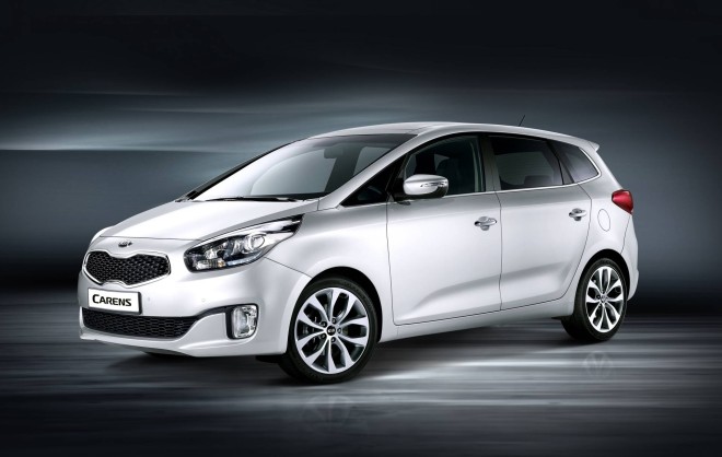 2013 Kia Carens Wallpapers