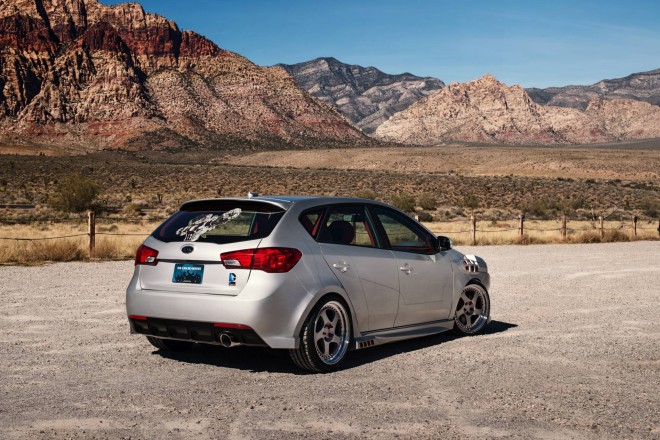 2013 Kia Cyborg-Inspired Forte Wallpapers