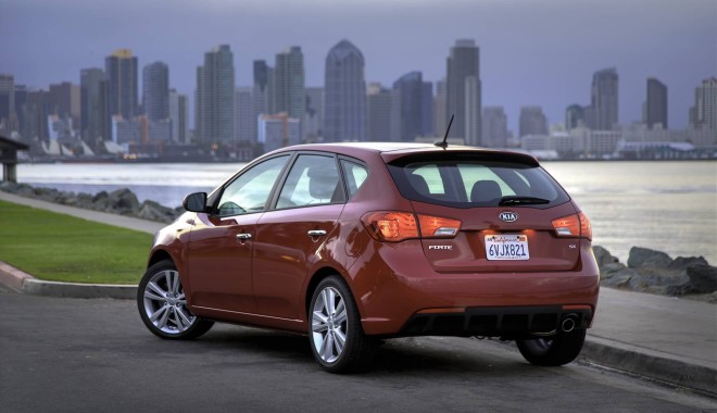 2013 Kia Forte 5-Door Wallpapers