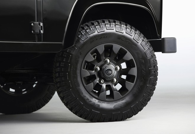 2013 Land Rover Defender LXV Special Edition Wallpapers