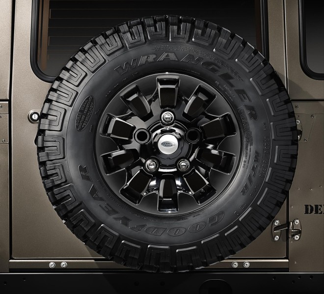 2013 Land Rover Defender Special Edition Wallpapers