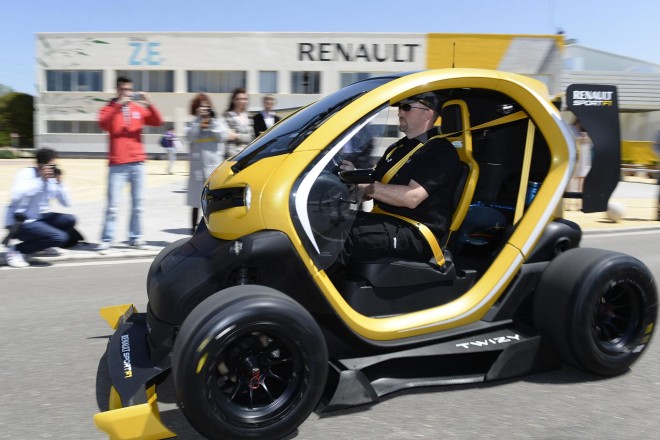 2013 Renault Twizy RS F1 Concept Wallpapers